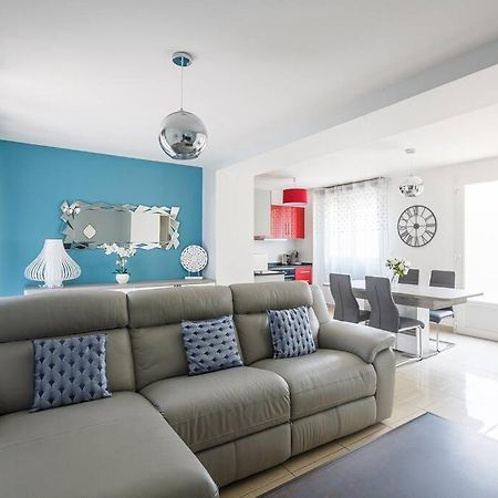 Logement 004 A 300M De La Gare Mantes La Jolie المظهر الخارجي الصورة